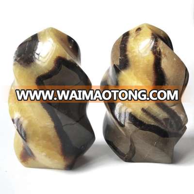 Wholesale high quality natural septarium flame quartz crystal stone for home decoration gift